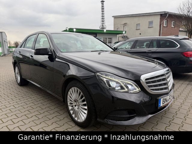 Mercedes-Benz E 220 Limo./ Automatik/ Navi/ Kamera/ Leder