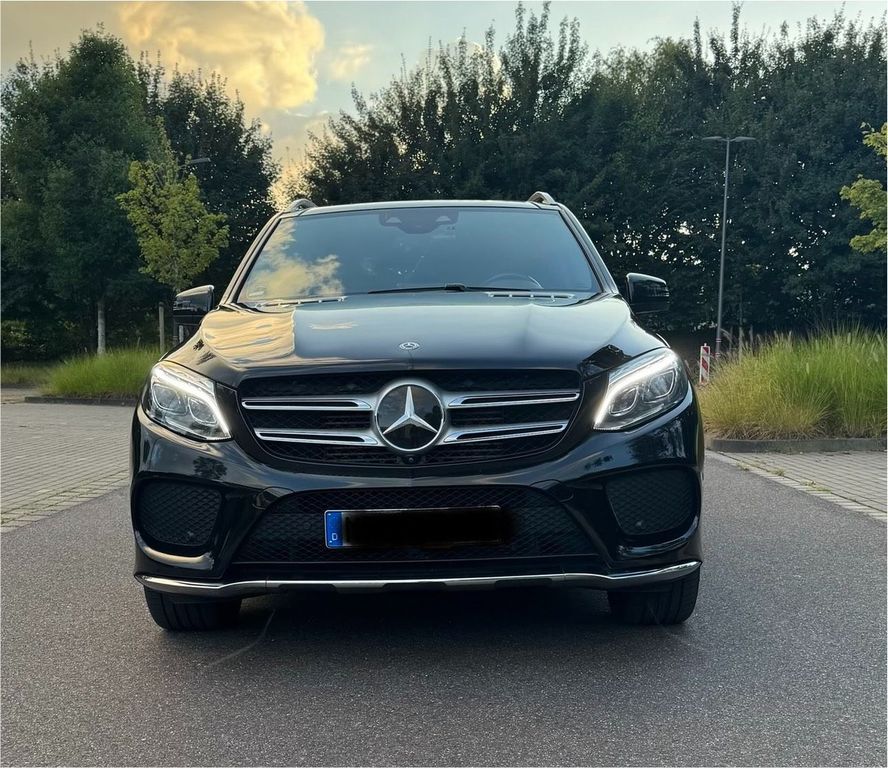 Image of Mercedes-Benz GLE 350