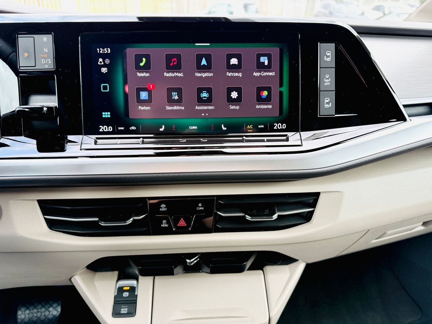 Fahrzeugabbildung Volkswagen T7 Multivan 2,0 TDI LANG, 7-Sitze, DSG, LED, AHK