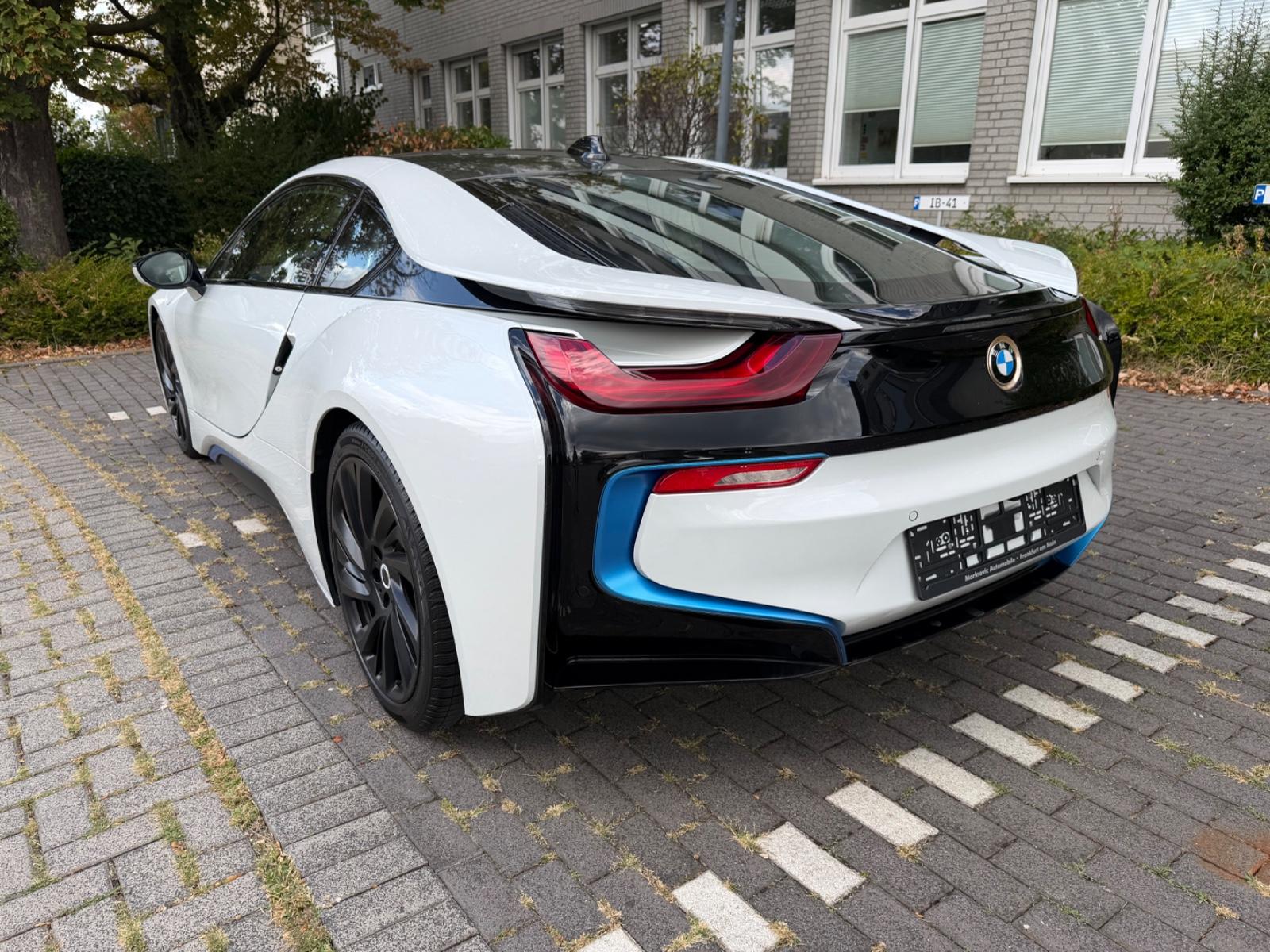 BMW i8 Pure Impulse MwSt. ausweisbar