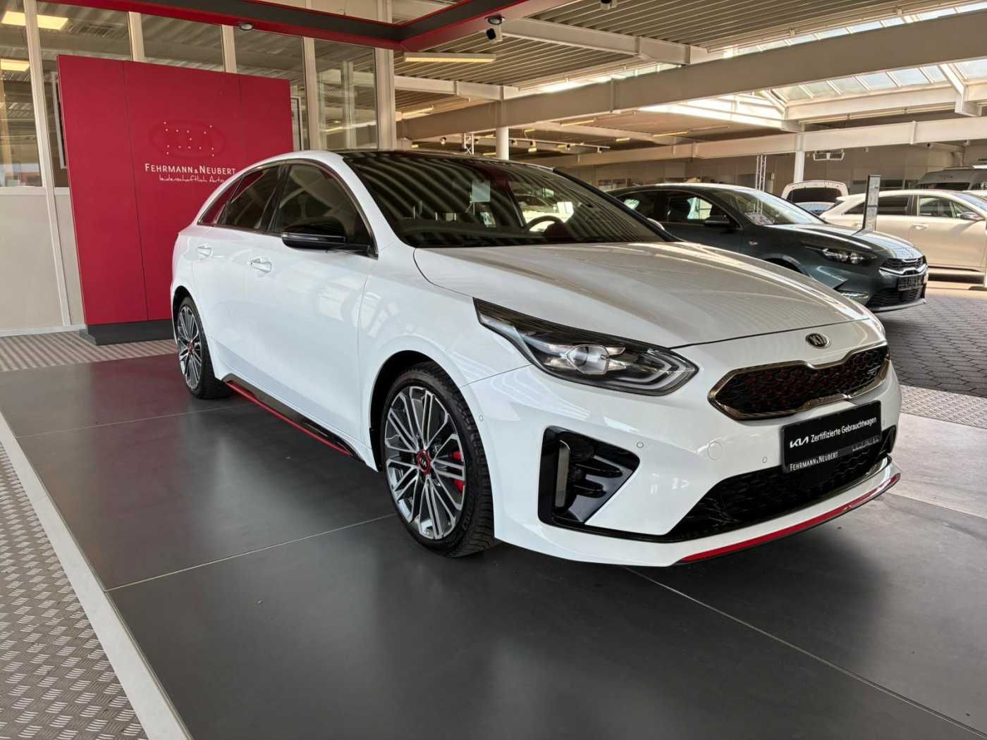 Kia PROCEED 1.6 T-GDI DCT7 OPF GT NAV KOM GD imagem 2