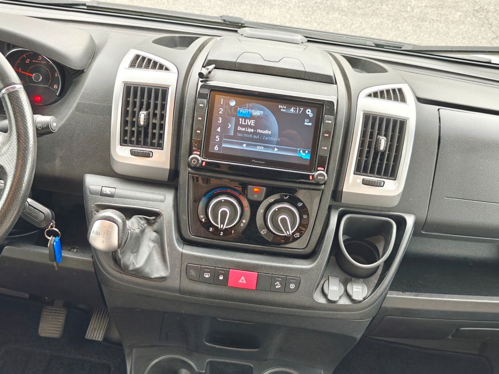 Fahrzeugabbildung Bürstner Lyseo TD IT 728 G - Automatik, SAT, TV, Navi -