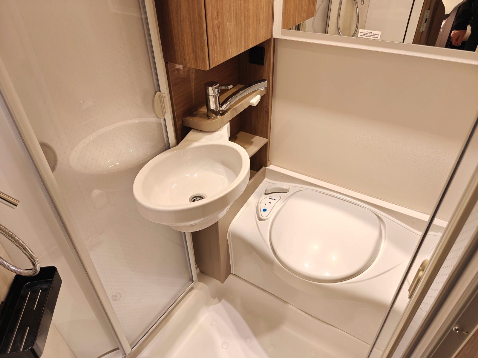 Fahrzeugabbildung Carado T-135 - SAT, TV, 2x Batterie, Solar, Automatik!