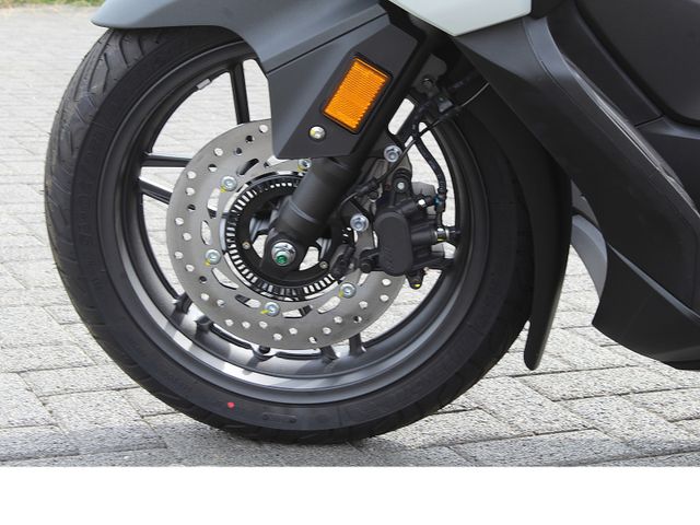 Honda Forza125 NSS125ADS ABS+ LED !!AKTION!!
