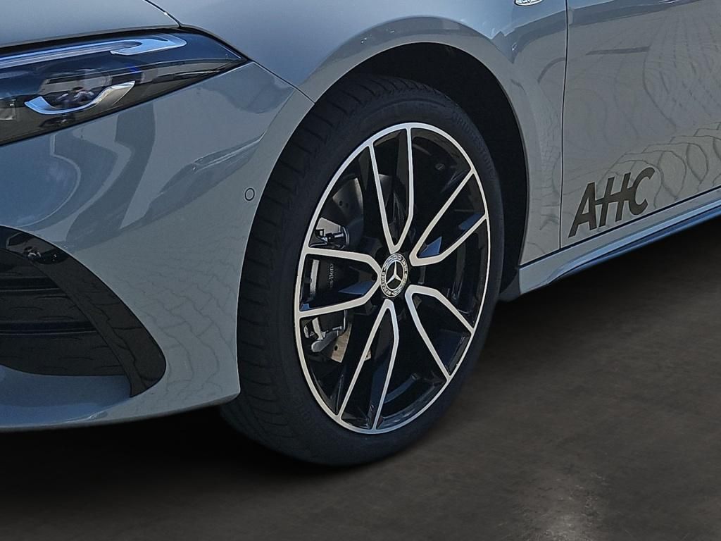 Fahrzeugabbildung Mercedes-Benz A 250 e ++SPECIAL-EDITION+AMG+MULTI+AHK+SOUND++