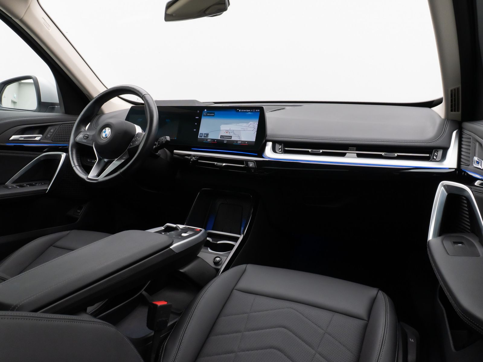 Fahrzeugabbildung BMW X1 xD20d xLine 360°Panorama HUD DAB Komfort AHK