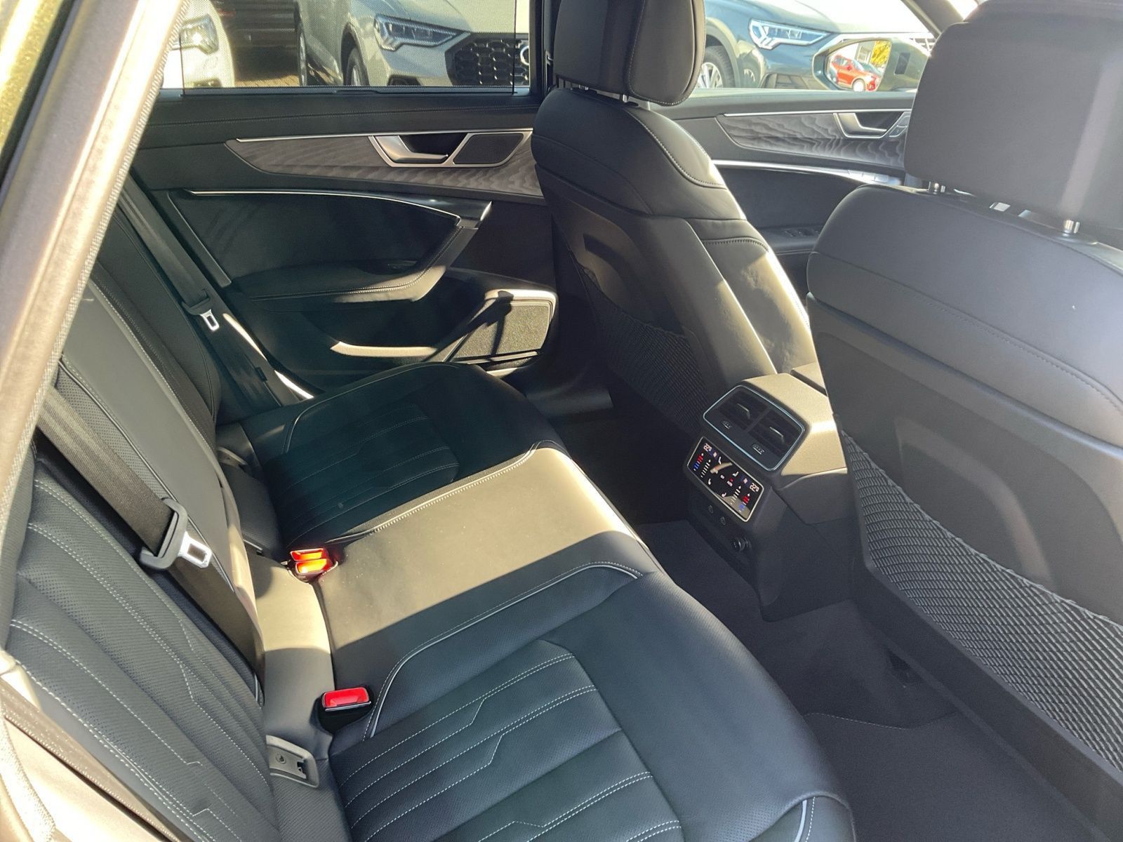 Audi A6 - Bild 21