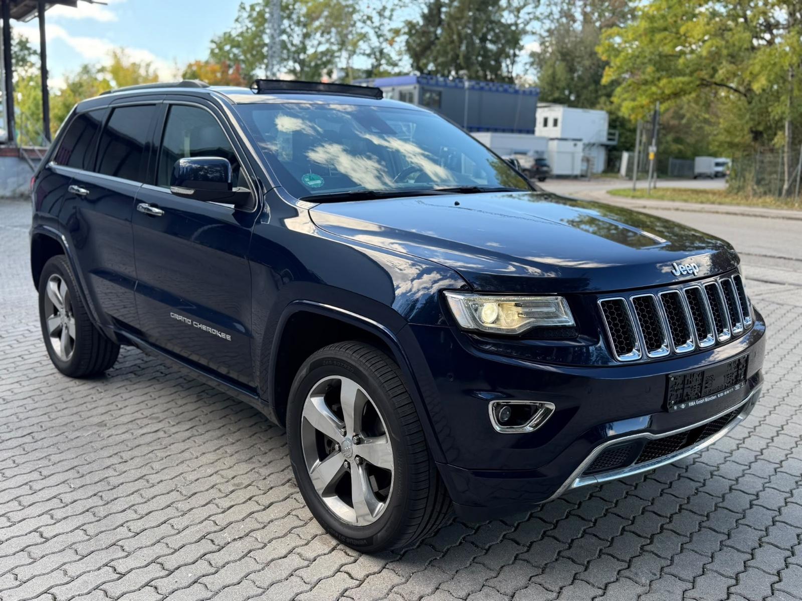 Jeep Grand Cherokee Overland 3.0 V6 CRD 250 ch BVA 4x4 / 162 000 km / Toit panoramique / Cuir Nappa / Caméra / Attelage