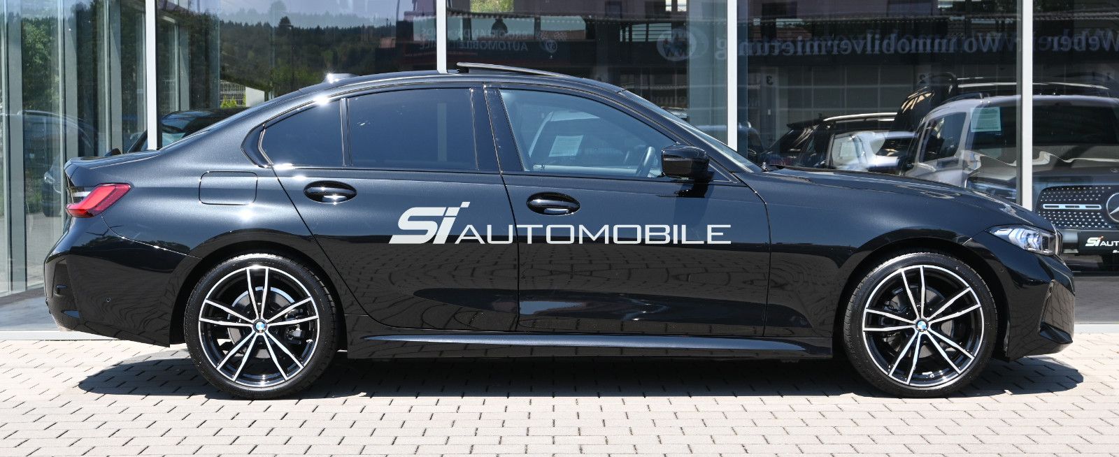 Fahrzeugabbildung BMW 320i xDr. M SPORT °UVP 76.229€°GLASDACH°STANDHZG