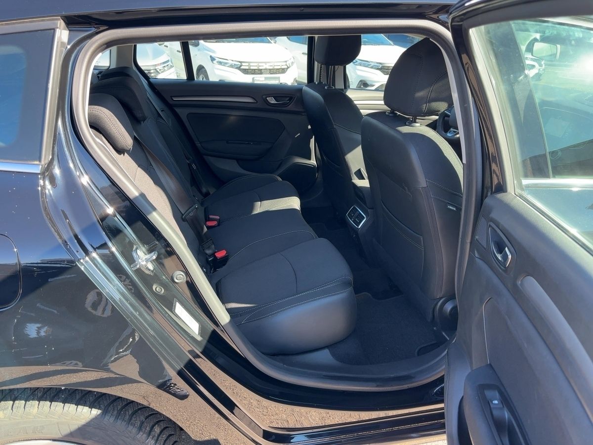 Fahrzeugabbildung Renault Megane Grandtour BUSINESS E-TECH PLUG-IN 160 GJR
