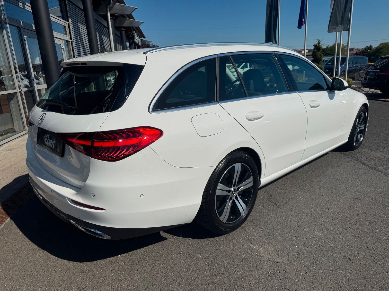 Fahrzeugabbildung Mercedes-Benz C 180 T Avantgarde+AHK+Memory+Ambiente+TotW