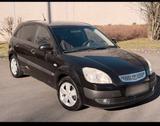 Kia Rio Klimaautomatik. TÜV  2 Hand - gebrauchte Kia Rio aus dem Jahr 2005