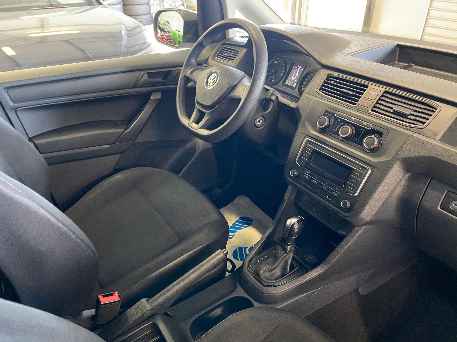 Fahrzeugabbildung Volkswagen Caddy Maxi ABT e Kasten Elektro DSG Klima PDC