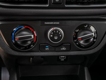 Hyundai i10 1.0 Edition 30 Spurhalteassistent Lenkradh.