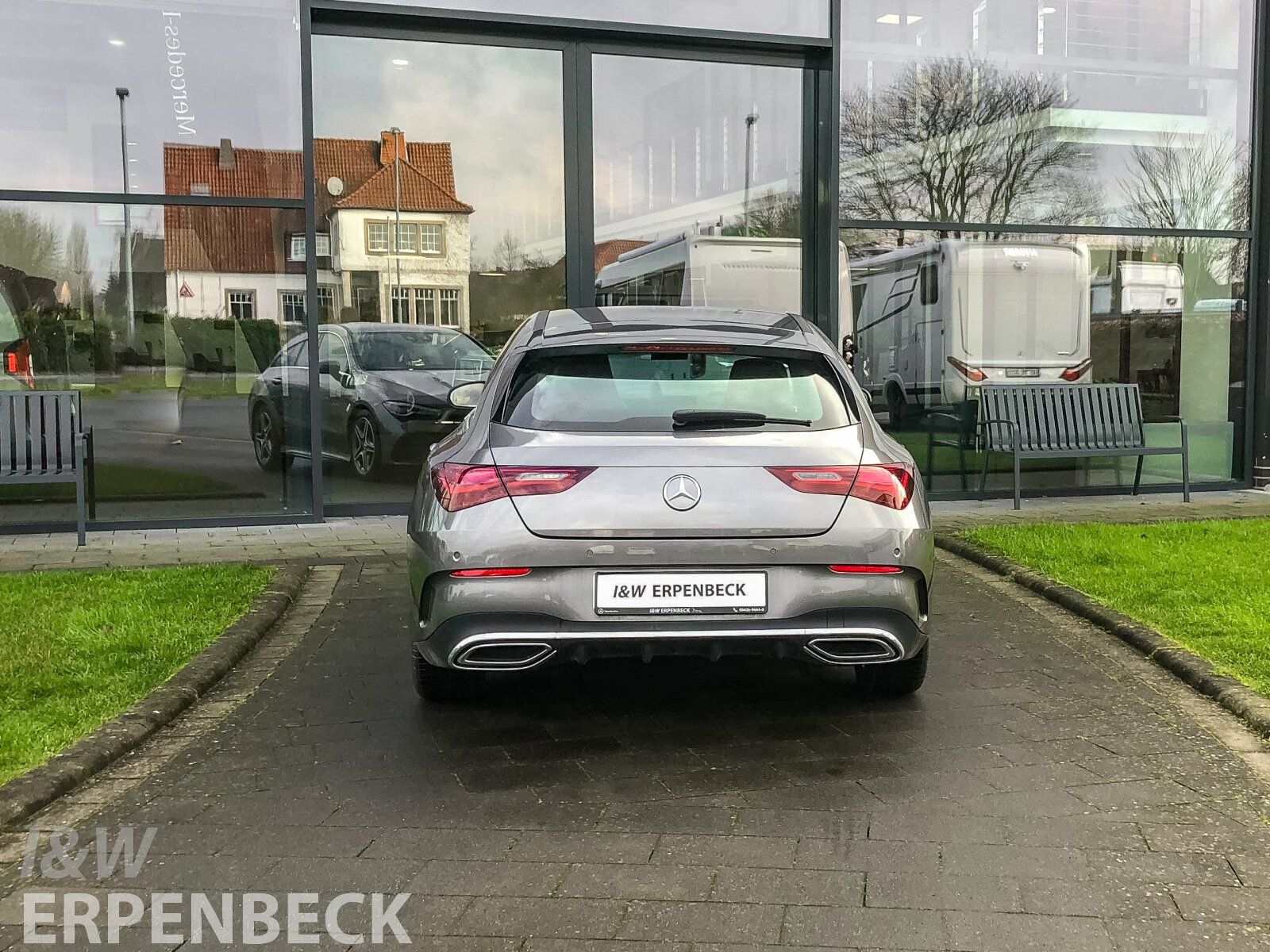 Fahrzeugabbildung Mercedes-Benz CLA 200 d SB AMG-Premium Distronic AHK 360° FAP