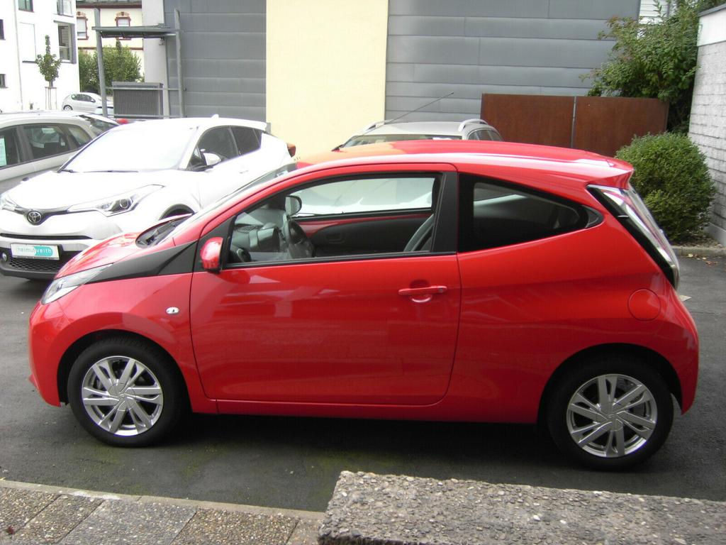 Toyota Aygo (X)