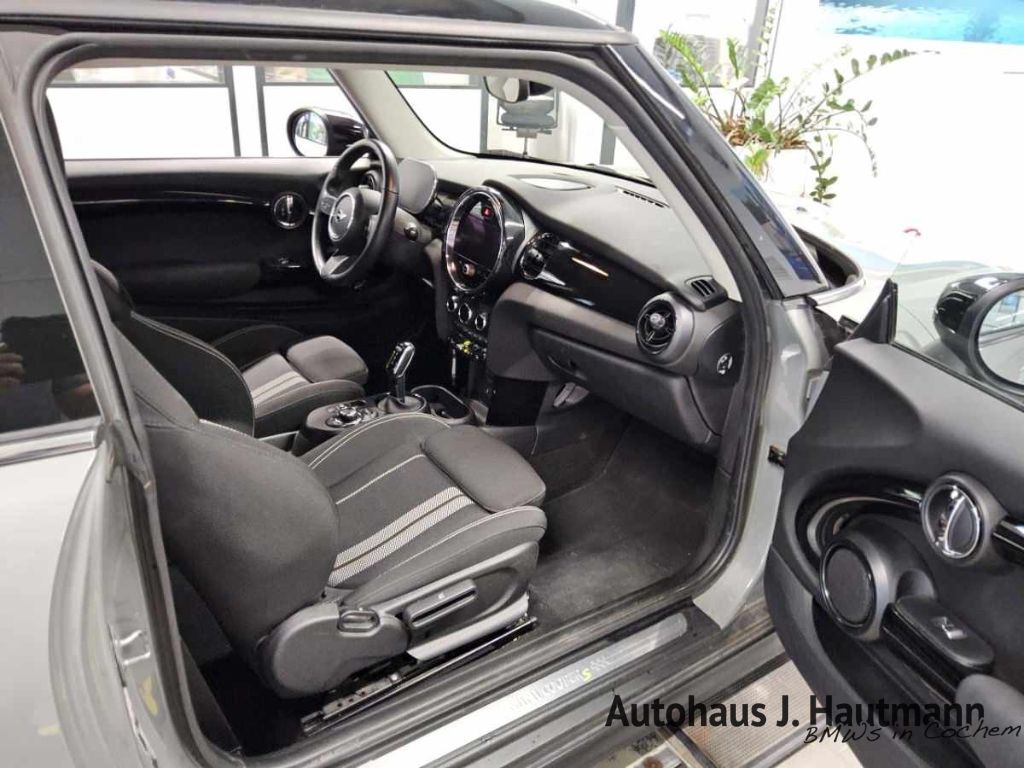 MINI Cooper SE Essential Trim *1.HAND* imagem 3