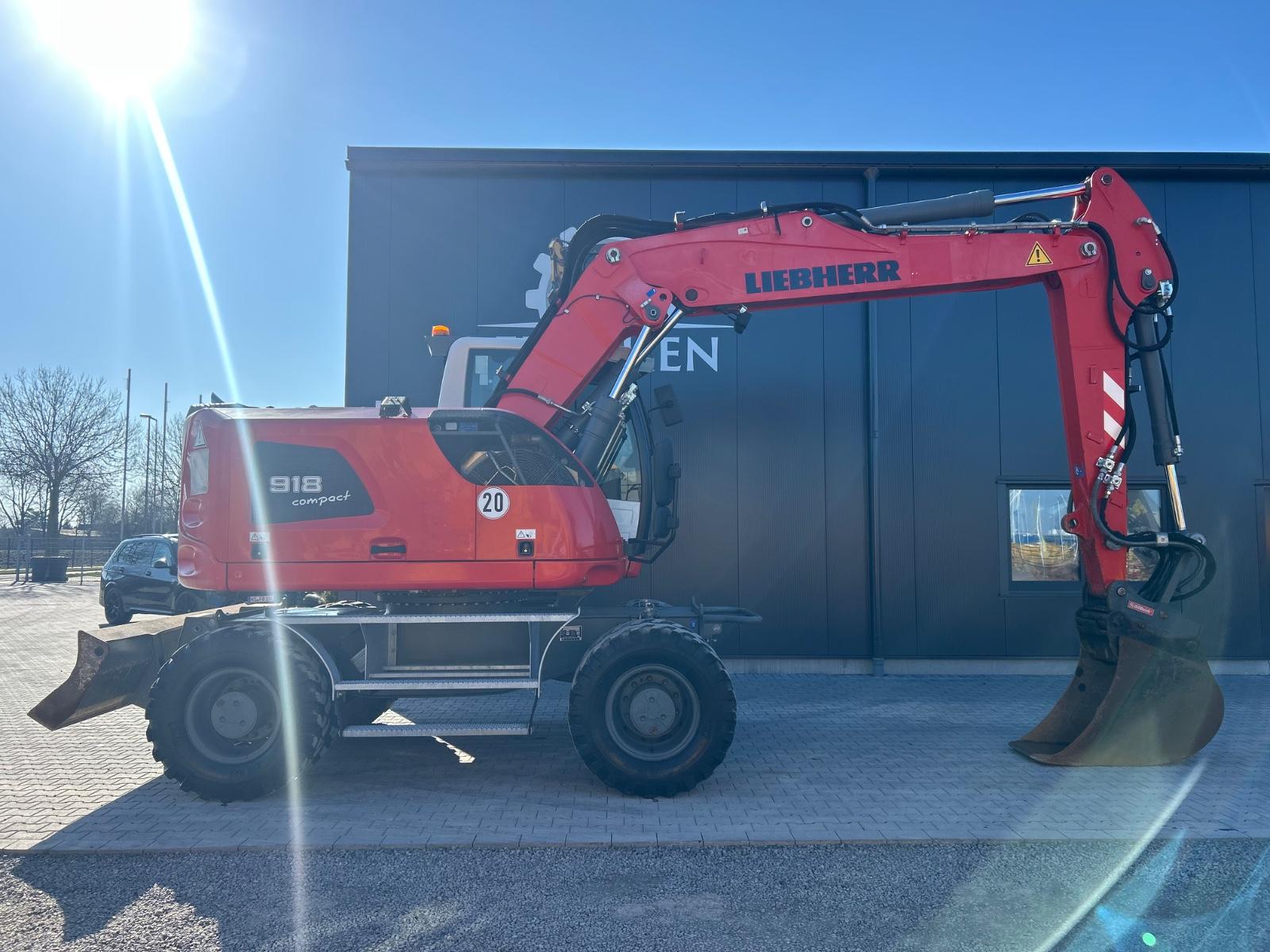 Liebherr A918 Compact Litronic (A916 / A920) Mobilbagger