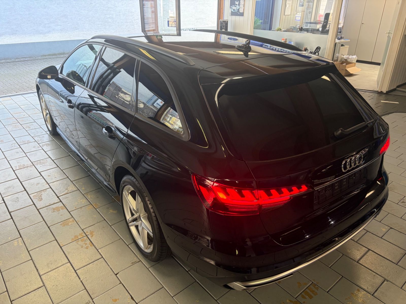 Audi A4 Avant 40 TDI advanced Standheiz/LED/el-Heckkl imagem 3