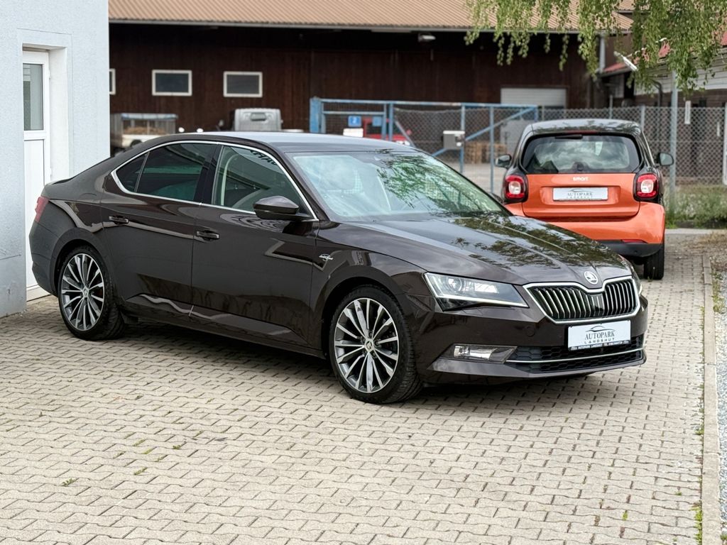 SKODA Superb – Bild 3 von 25