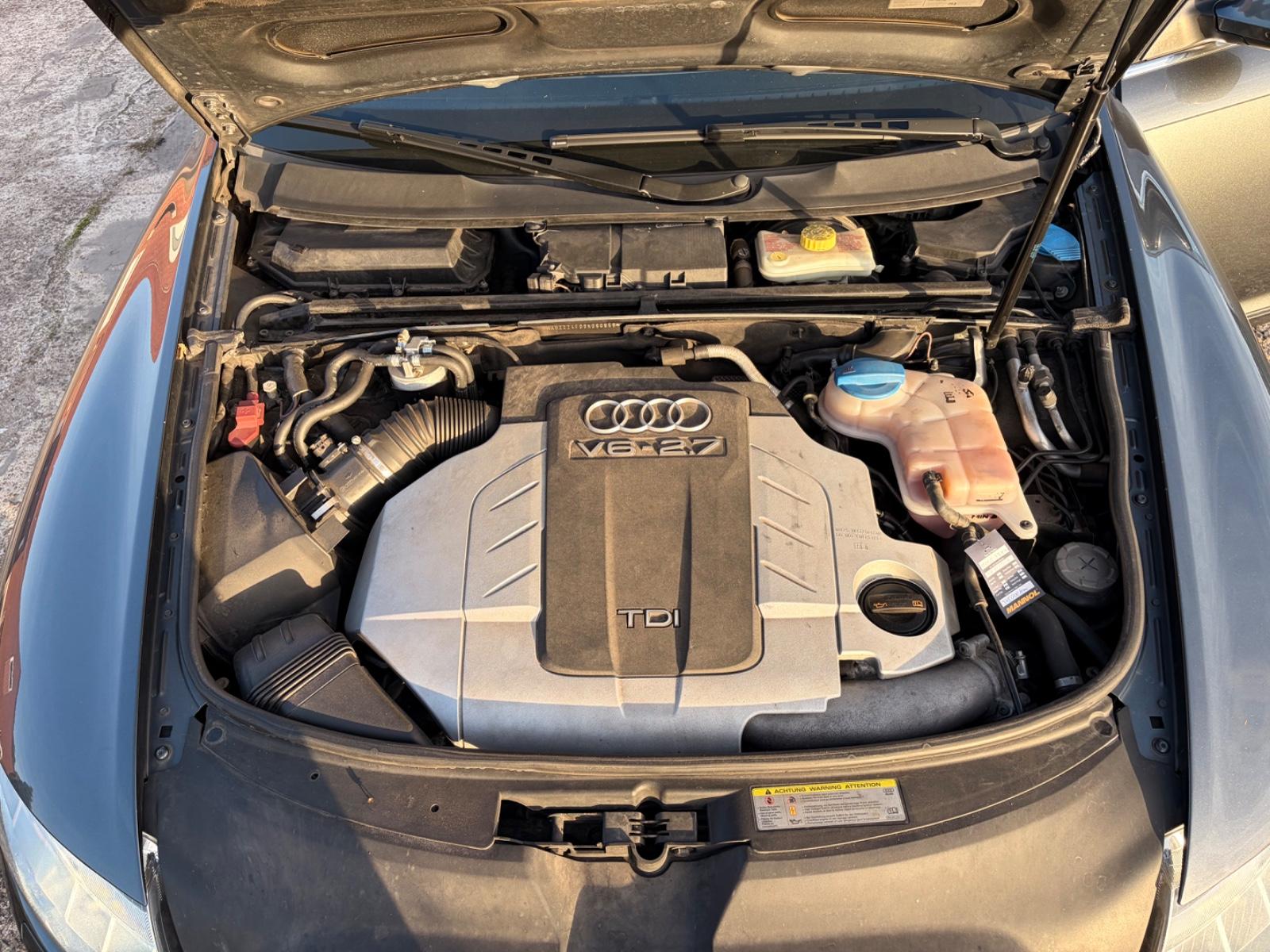 Audi A6 2011 — photo 10