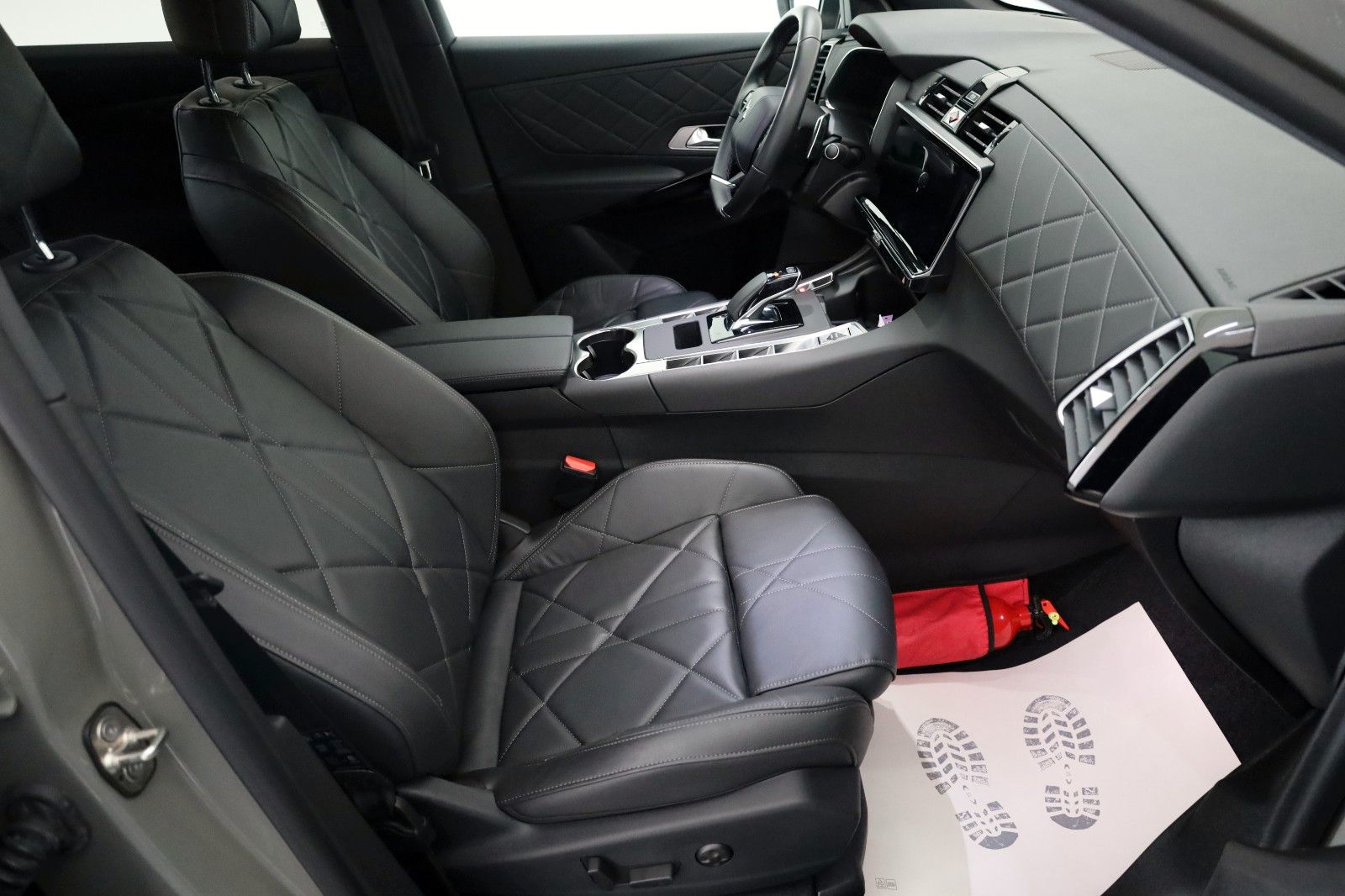 Fahrzeugabbildung DS Automobiles DS7 (Crossback),E-Tense,Rivoli,Leder,Kamera360°