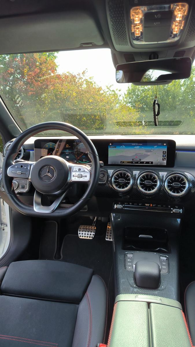 Mercedes-Benz A 250 e AMG-Line, Head-up-Display...