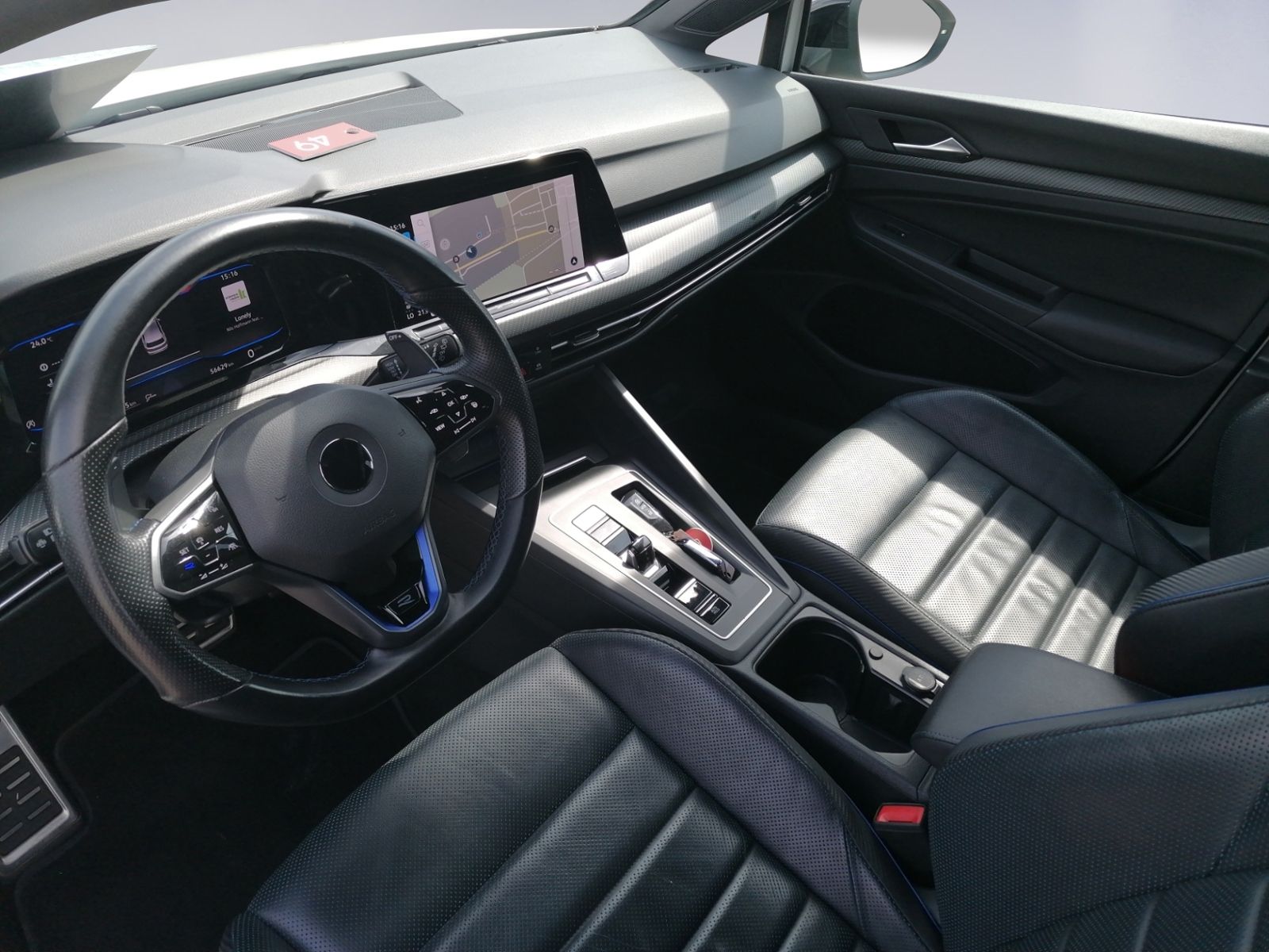 Golf VIII R DSG LEDER+MATRIX+DCC+AKRA+