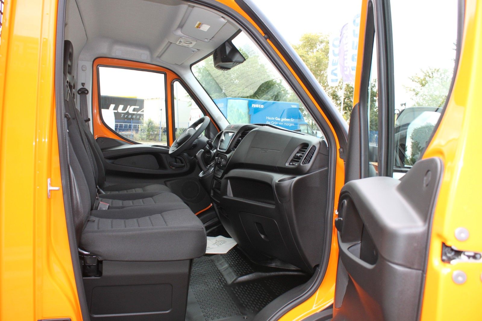 Fahrzeugabbildung Iveco Daily 35S16H 3.0 A8 Y Pritsche