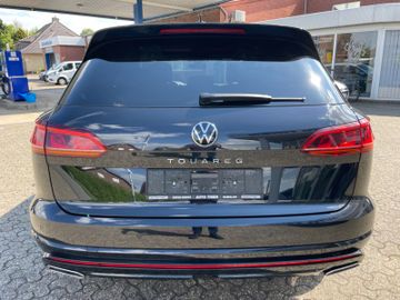 Fahrzeugabbildung Volkswagen Touareg 3.0 TDI 4M Aut R-Line Standhzg./AHK/Pano