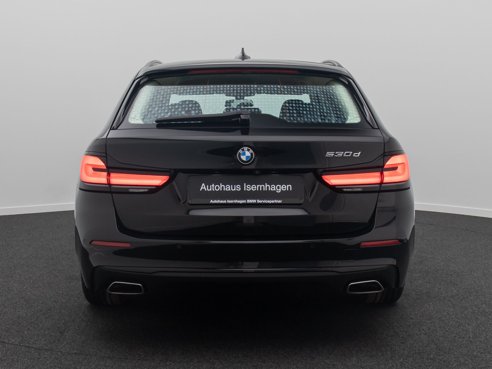 Fahrzeugabbildung BMW 530d Alarm FernlichtAss DAB Kamera 4xKlima WLAN
