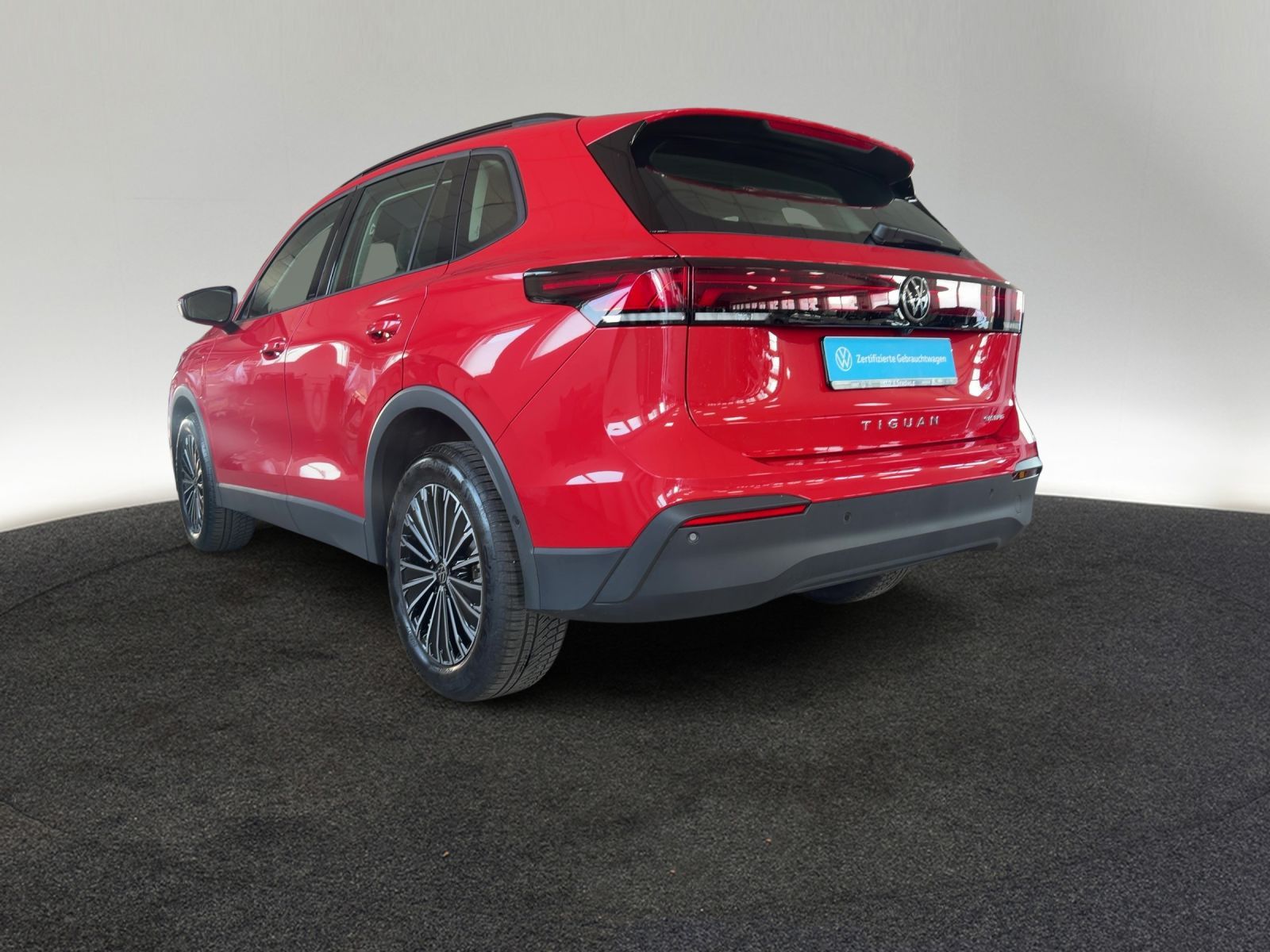 Volkswagen Tiguan Life eHybrid AHK HuD LED NAVI R-KAM 4xSHZ foto 3