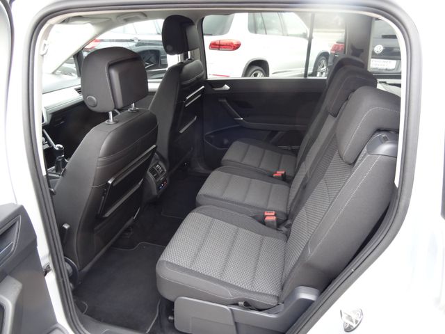 Fahrzeugabbildung Volkswagen Touran Comfortline/7-Sitz/150PS/AHK/Navi/