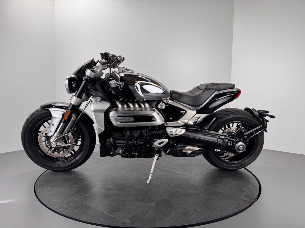 Fahrzeugabbildung Triumph ROCKET 3 R CHROME EDITION *NEUWERTIG*SERVICE NEU
