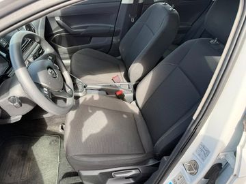 Volkswagen Polo - 11