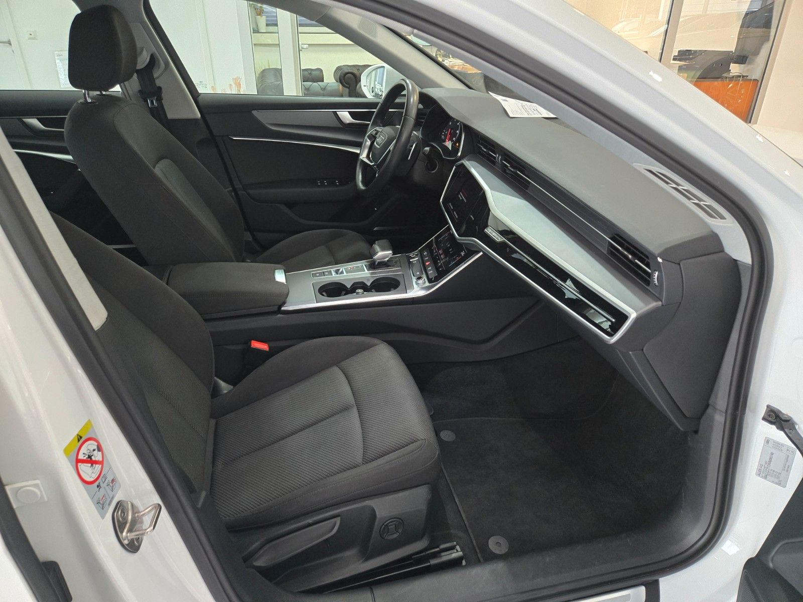 Fahrzeugabbildung Audi A6 Avant 45 TDI quattro*Business-Paket