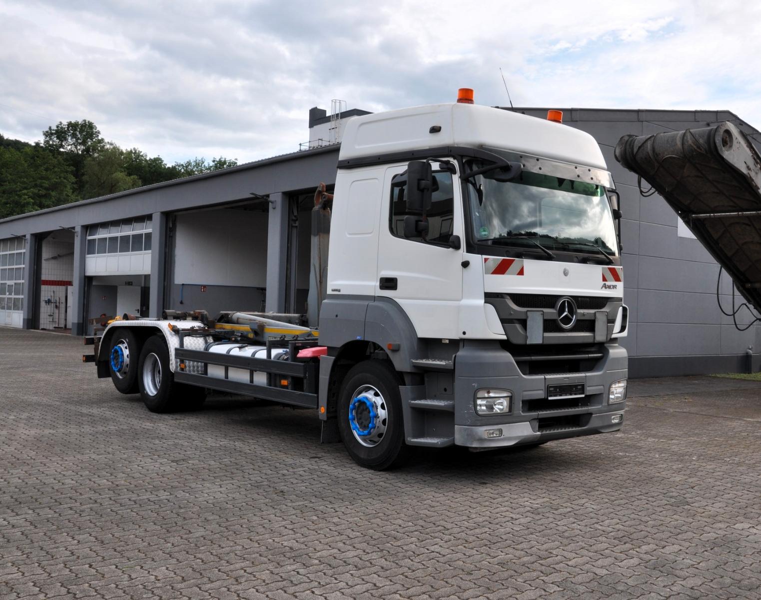 Mercedes-Benz Axor 2543  6x2