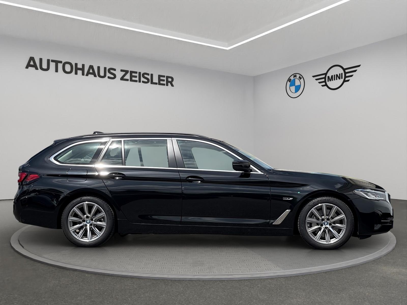 BMW 530e Touring Head-Up PanoDach Komfortsitze UPE 8