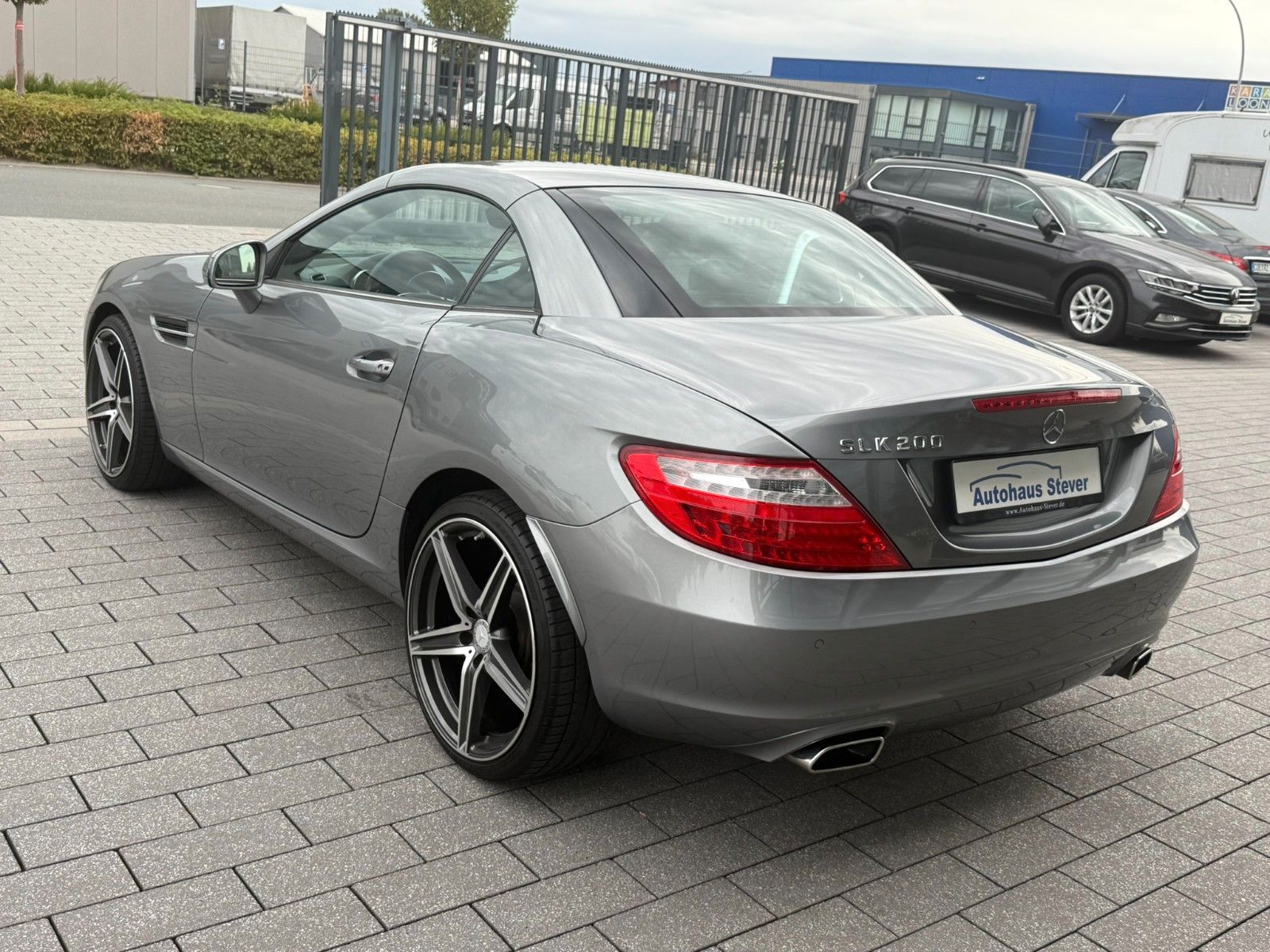 Fahrzeugabbildung Mercedes-Benz SLK 200 SLK Roadster  BlueEfficiency Edition 1