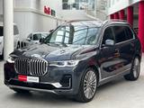 BMW X7 xDrive 30 d Design Pure Excellence+HUD+7Sitze - BMW: De E30