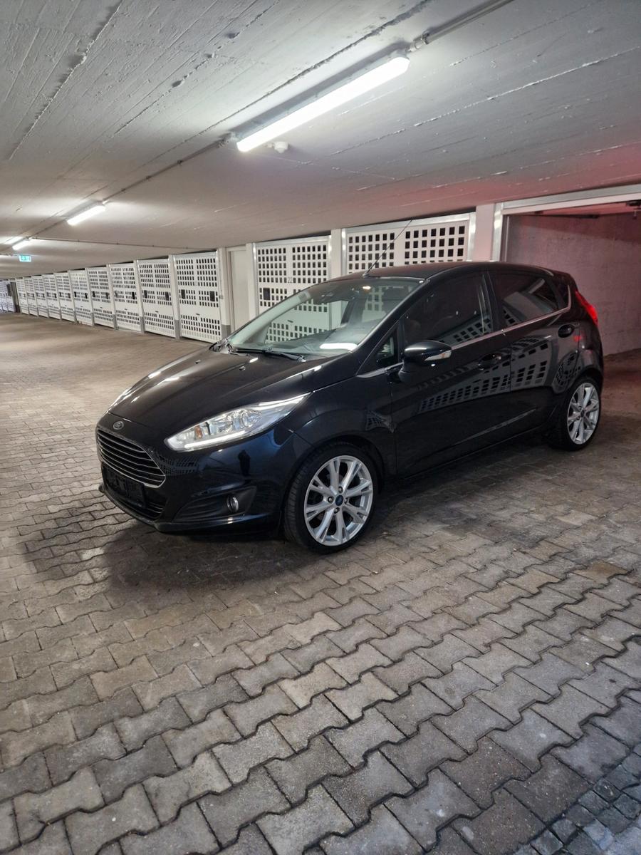 Ford 1,0 EcoBoost 74kW Titanium 17 Alu. Ambiente-Bele