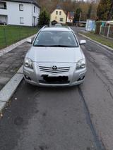 Toyota Avensis t25 diesel - Toyota Avensis aus 2008: Kombi