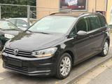 Volkswagen Touran Comfortline BMT/Start-Stopp - Volkswagen Touran mit Benzin-Antrieb: Limousine