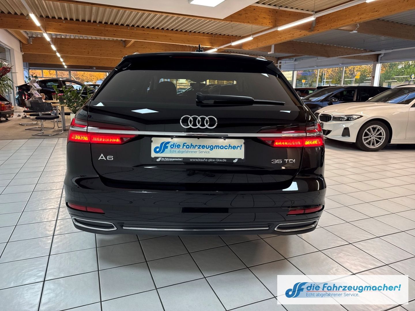 Fahrzeugabbildung Audi A6 Avant 35 TDI sport Navi LED ACC El. Heckklapp