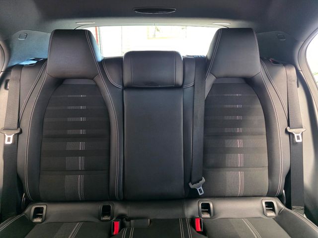 MERCEDES-BENZ A 180 — Foto 24