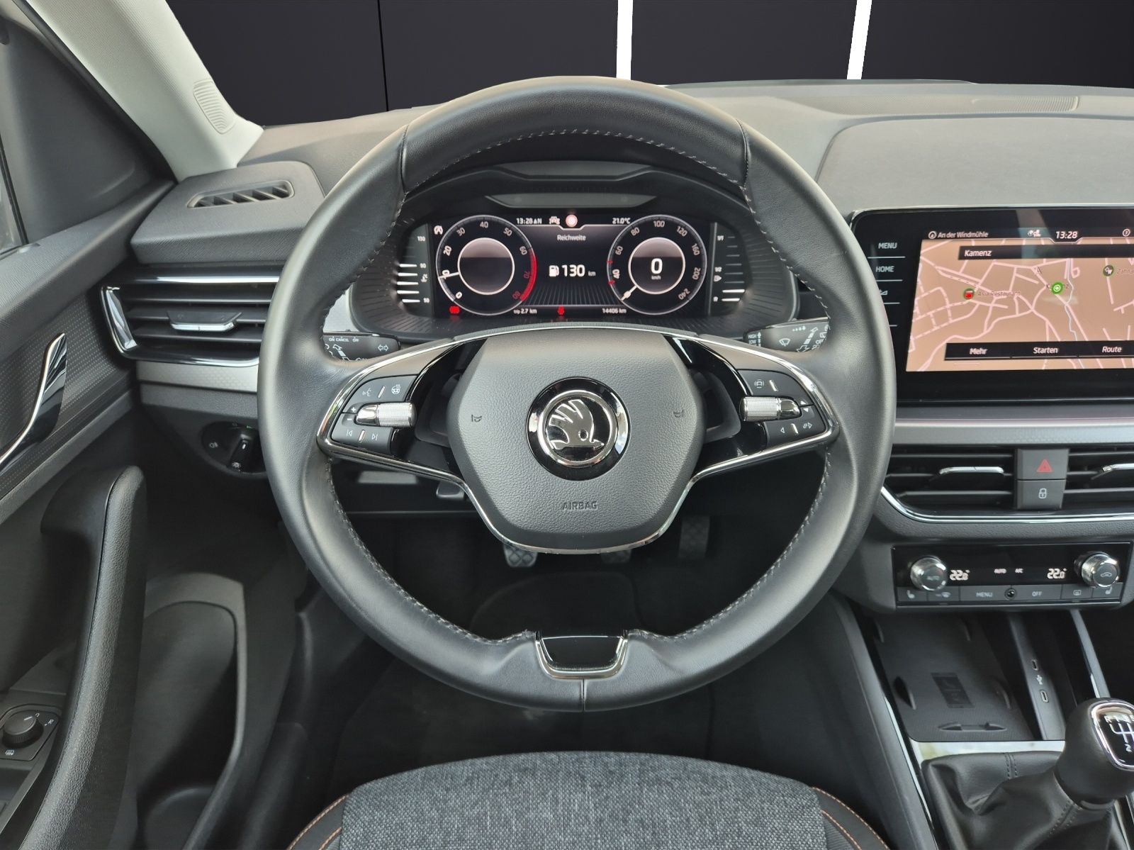 Fahrzeugabbildung SKODA Kamiq TSI Clever LED Navi AID GRA PDC SH LM