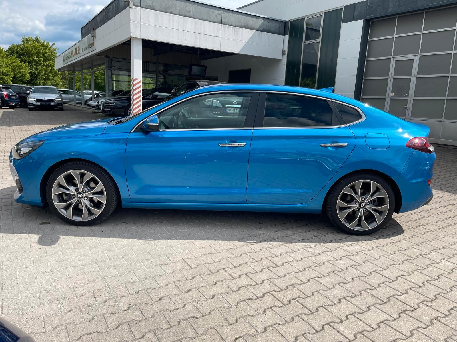 Hyundai i30 Fastback Style/Automatik/Navi/Garantie