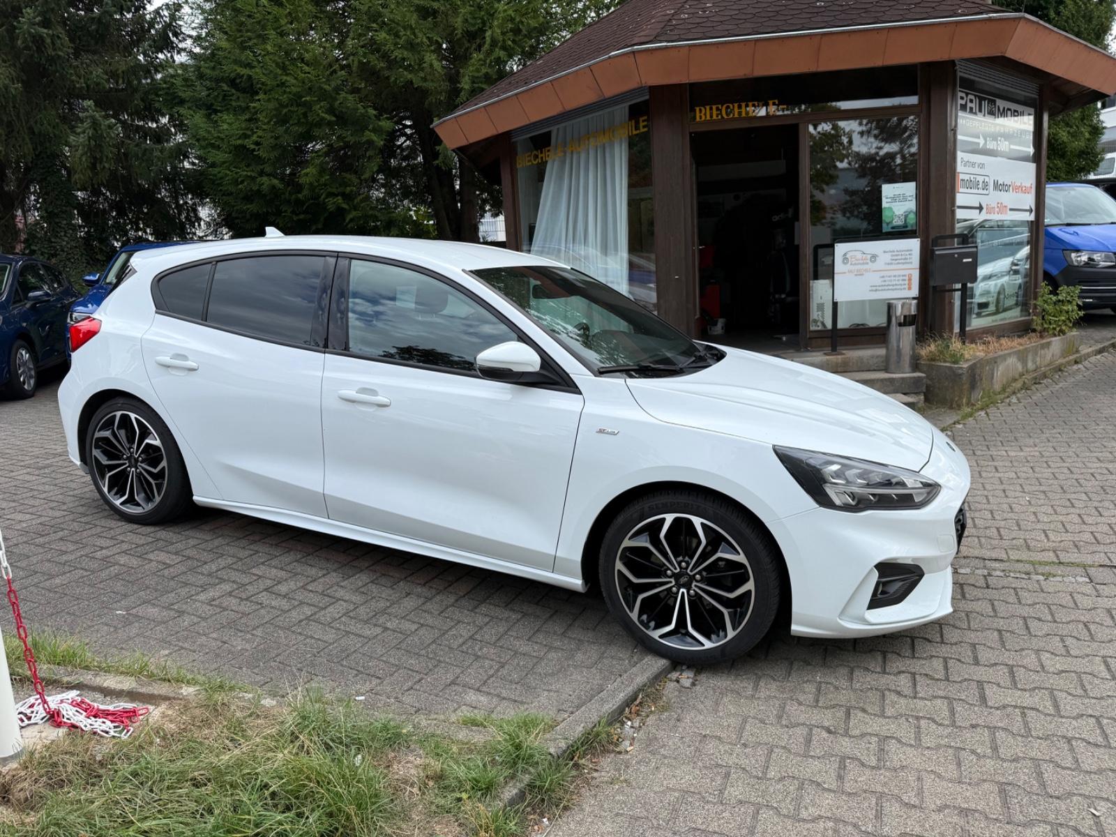 Ford Focus Lim. ST-Line Navi 18 Zoll CarPlay Service