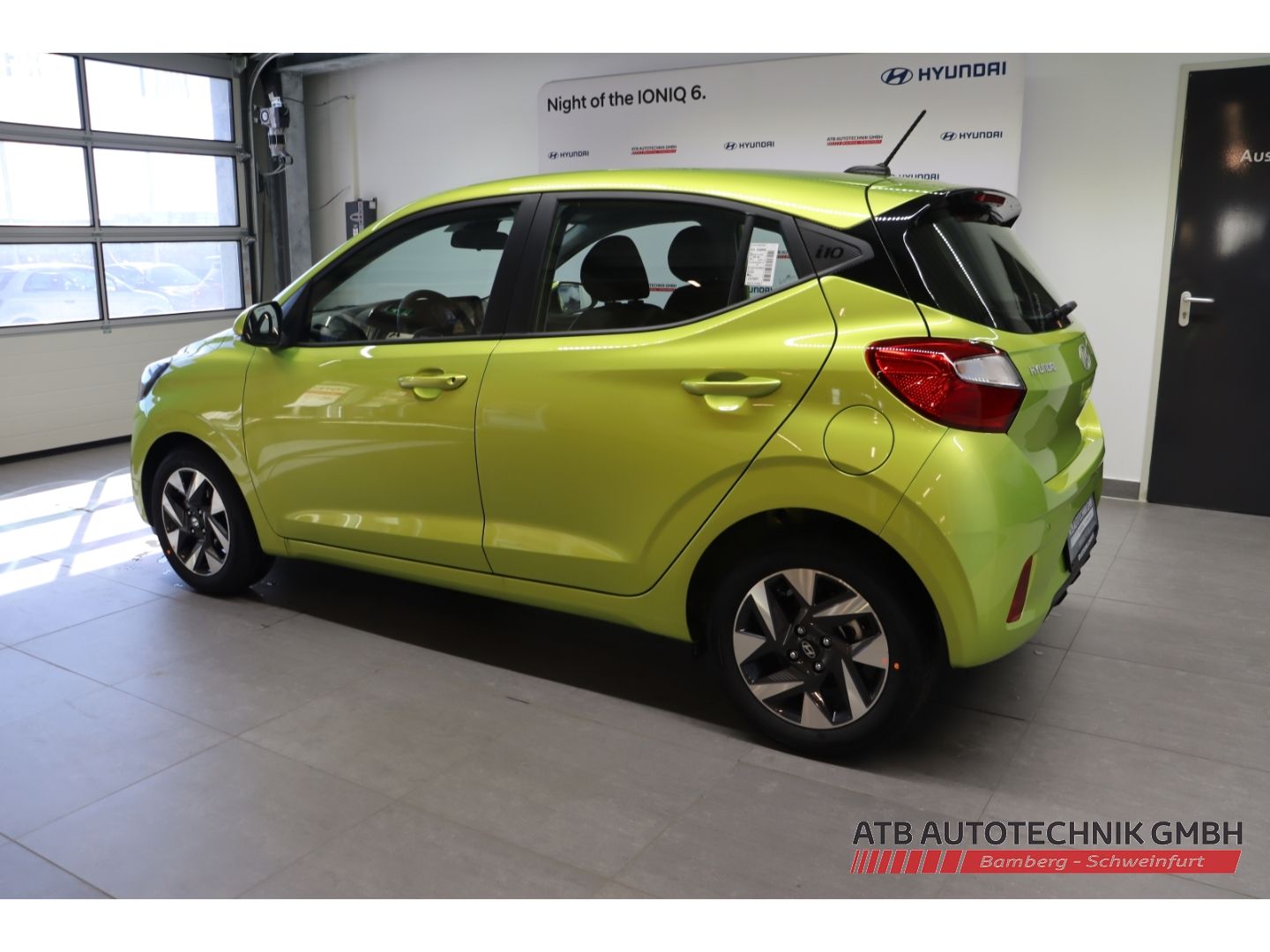 Fahrzeugabbildung Hyundai i10 Trend MY25 1.0 Benzin 63 PS 5-MT 2WD Navi Ap