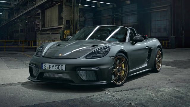 Porsche 718 Spyder RS Weissach-Paket Carbonumfänge